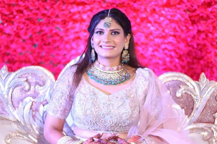 garima mohnani studio and unisex salon